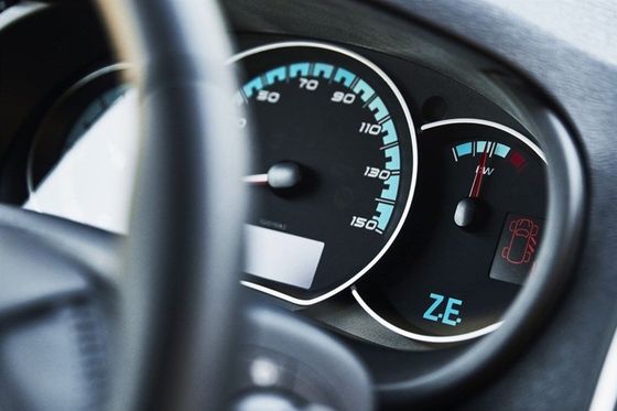 2 Seater Van com melhor preço em Renault Kangoo, e confortable em características, em milhagem, em assento, e em desempenho do motor