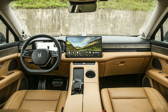 A roda de AITO M5 4 conduz a mão esquerda 210km/h dos carros elétricos para adultos