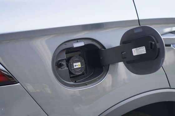 carro híbrido de 230km/h SUV