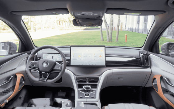 carro híbrido de 230km/h SUV