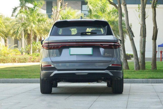 carro híbrido de 230km/h SUV