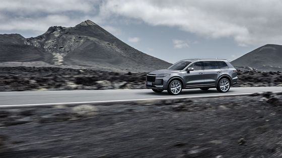 220km/h obstruem em SUV híbrido 700Km que a escala quatro seleciona seis carros elétricos de Seater