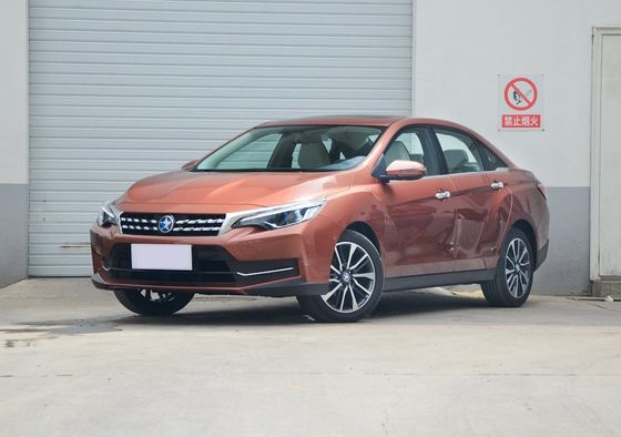 Dongfeng Nissan Venucia D60 EV carro da movimentação da mão esquerda da distância entre o eixo dianteira e traseira de 2500mm - de 3000mm