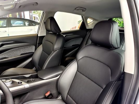 do mirtilo elétrico compacto EV da geometria C de 400km/de 550km veículos puros SUV Geely