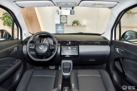 veículos elétricos pequenos de Leapmotor T03 CLTC 403km EV SUV dos carros de 100km/h SUV