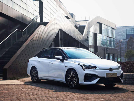Carro médio do sedan luxuoso do motor 135kW dos carros elétricos único E de GAC Aion S