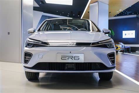 Roda SUV de alta velocidade automático do FWD 4 dos carros da longa distância EV da maravilha ER6 de Feifan