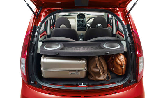 Escala de baixa velocidade do mini veículo elétrico Nano 100km/h 305km dos carros de EV