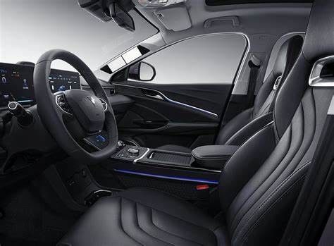 De Neta U pro Zhi 400 SUV dos carros mini EV carro elétrico pequeno 150km/h do FWD New Energy