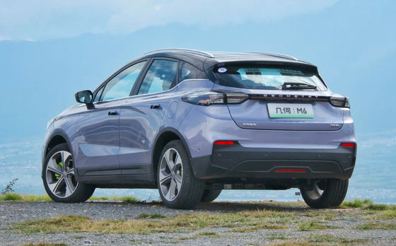 geometria M6 5 luxuosos Seater SUV elétrico da longa distância EV SUV Geely de 450km/de 580km