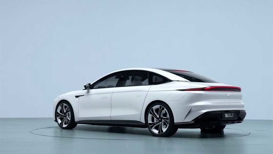 Veículos elétricos dos carros elétricos 615km New Energy do elevado desempenho de ZHIJI L7