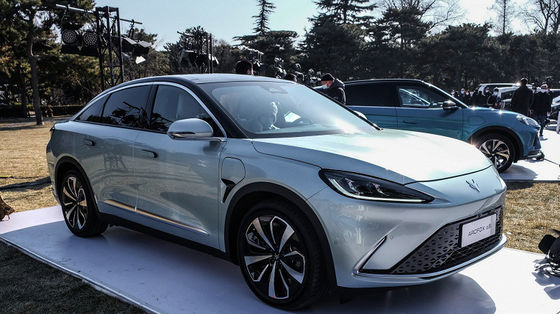 Carro elétrico pequeno da direção da mão esquerda do FWD da escala dos carros 500km de ARCFOX S SUV