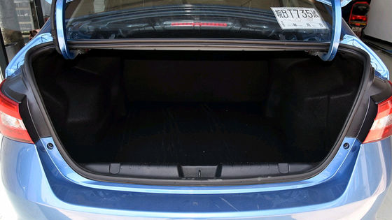 Os carros elétricos puros de Chery Arrizo E carregam rapidamente a escala da porta 401km de Seater 4 do carro 5 de SUV