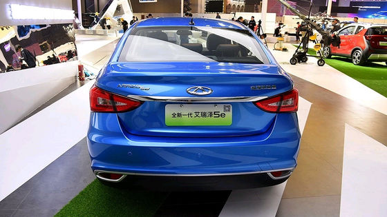 Os carros elétricos puros de Chery Arrizo E carregam rapidamente a escala da porta 401km de Seater 4 do carro 5 de SUV