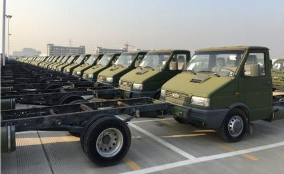 carros 105km/h IVECO NJ1047LGSAA dos veículos de Off Road da mão 87kw segundo