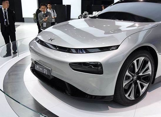 Carro elétrico Xpeng P7 Nedc 2WD 4WD 480 da limusina inteligente escala de 586 670 706km