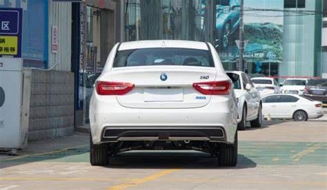 Carros elétricos amigáveis Dongfeng Fengxing S60 180km/h da escala 415km ECO