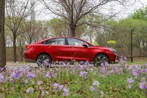 O Pequim elétrico EU5 da mão de BAIC SUV segundo mais R600 usou carros da movimentação da mão esquerda