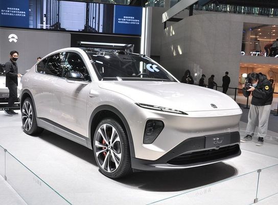 SUV At NIO EC7 75kWh Carro Elétrico Com Motor Fornecendo 480 KW