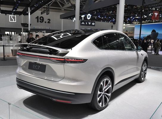 SUV At NIO EC7 75kWh Carro Elétrico Com Motor Fornecendo 480 KW