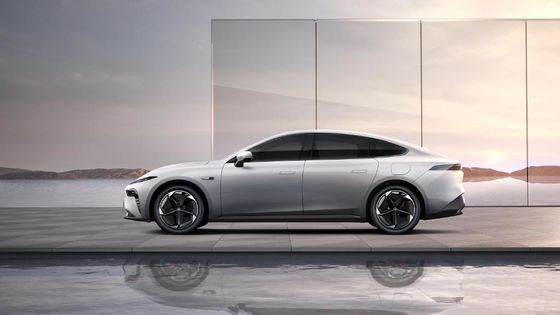 Dongfeng Eπ 007 Com 1200 km de alcance e porta de tesoura Velocidade máxima 165 km/h 5 portas