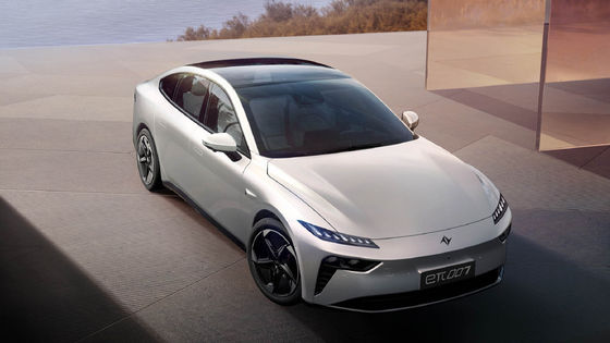 Dongfeng Eπ 007 Com 1200 km de alcance e porta de tesoura Velocidade máxima 165 km/h 5 portas