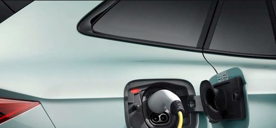 comodíssimo o suficiente para conduzir e recomendavelmente rápido no Skoda Enyaq iv80 82kWh bateria, motor único, carro elétrico de tração traseira