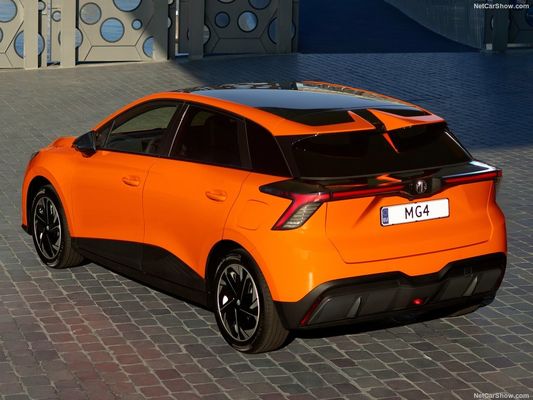 New Energy 2024 veículo elétrico puro mais quente MG4 EV com 250N.m Torque Max. 986l Extra Large Space do tronco