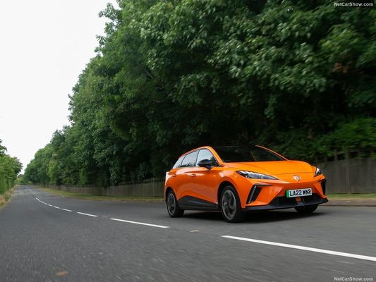 New Energy 2024 veículo elétrico puro mais quente MG4 EV com 250N.m Torque Max. 986l Extra Large Space do tronco