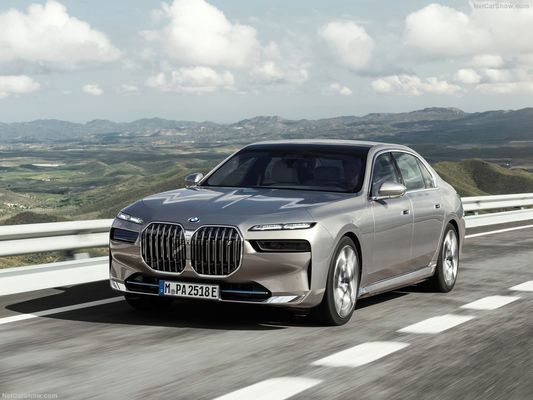 Novo veículo energético para BMW i7 2023 xDrive60L luxo bancos esportivos de carro para adultos veículos elétricos