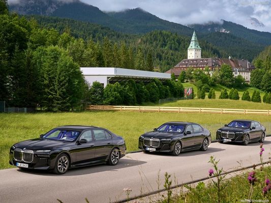 Novo veículo energético para BMW i7 2023 xDrive60L luxo bancos esportivos de carro para adultos veículos elétricos