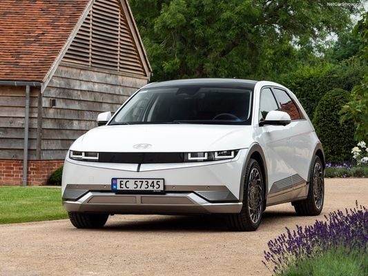 nova família de carros totalmente elétricos da Hyundai Ioniq5 Charming, design futurista com alcance de 430 km