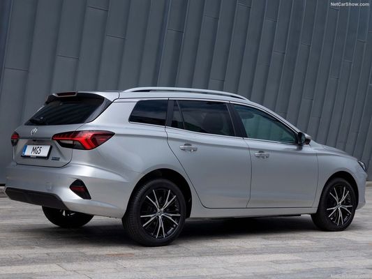 O carro elétrico MG 5 EV com uma autonomia decente de 344 km e capacidade de carregamento super