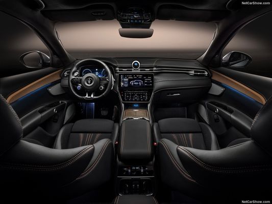 Carro puro elétrico de nova energia com 450 autonomia e velocidade máxima 325 km/h no Maserati Gran Turismo Folgore