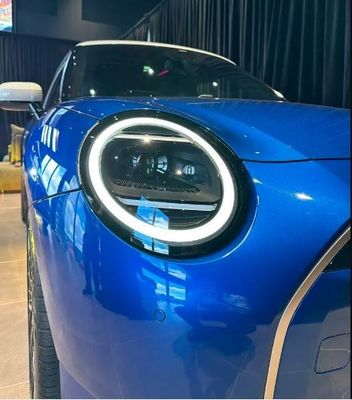 Chegando a 2024 O mais novo Mini Cooper Elétrico Pure Hatch 4 portas/5 lugares Com grande espaço