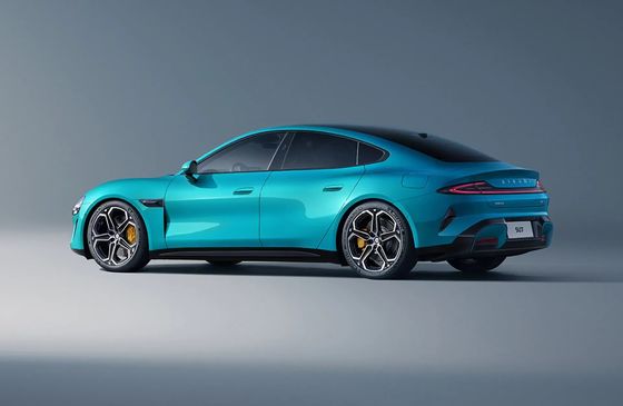 Novo Xiaomi SU7 Sedan 475kW ou 664bhp Potência 165mph Veículo de energia nova