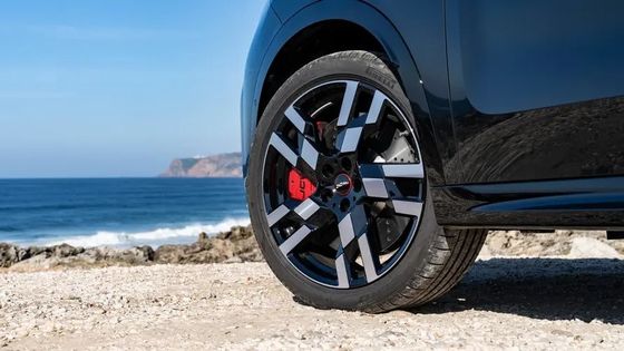 2024 Automóvel elétrico puro Mini Cooper Countryman E família SUV com forma de caixa 462km alcance com 150km de potência do motor