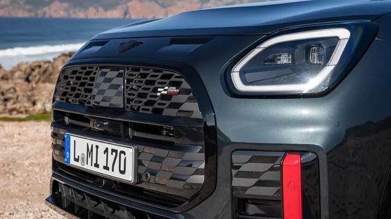 2024 Automóvel elétrico puro Mini Cooper Countryman E família SUV com forma de caixa 462km alcance com 150km de potência do motor