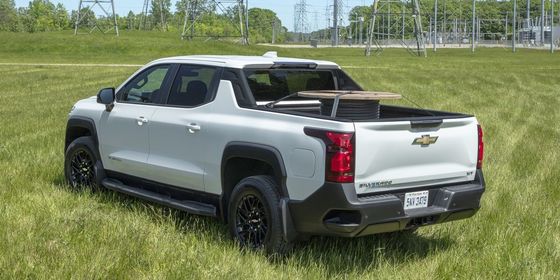 Nova picape de energia 2024 Chevrolet Silverado EV com impressionante 450 milhas EPA alcance trabalhando em 10000 libras capacidade de reboque