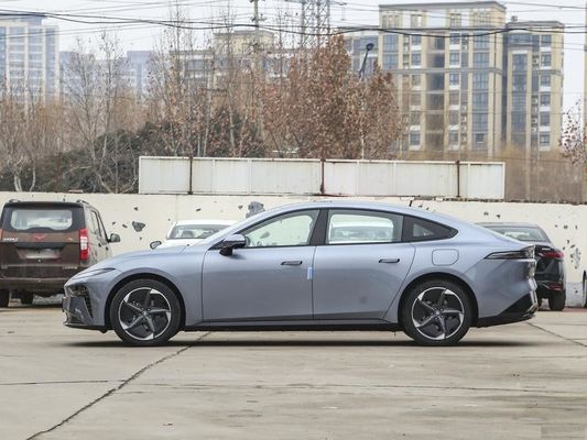 2024 Hatchback elétrico puro Dongfeng eπ 007 Carro elétrico Com alcance de 530 km