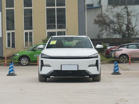 2024 Geely L6 Plug In Hybrid Car elétrico com 1370 km de autonomia