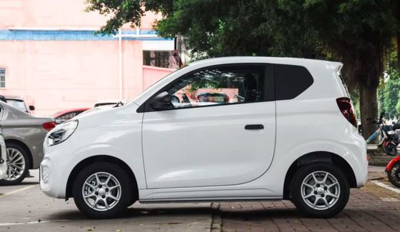 Veículos elétricos puros Roewe Clever Carro totalmente elétrico Mini Carro elétrico de 4 lugares com alcance de 311 km disponível