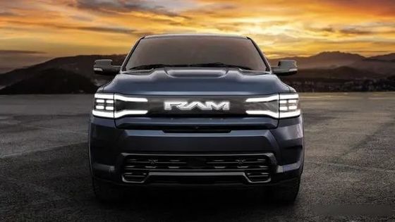 Todo elétrico Ram 1500 REV com emissões zero com referências excepcionais em reboque, um alcance de 350 milhas em bateria de 168kwh