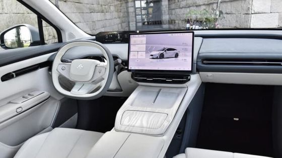 2023 O GAC Aion Hyper HT Fastback SUVRWD versão de troca de bateria com portas Gull Wing, 245 HP, 550 Km de alcance