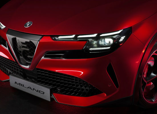 O carro compacto mais desportivo Alfa Romeo Primeiro EV Milano Com 2 opções de transmissão 156ph&240ph WLTC 240miles