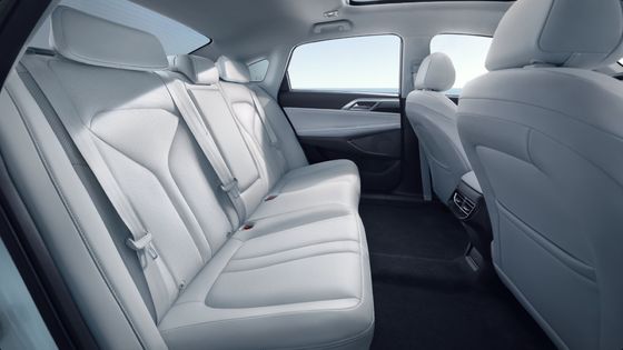 2024 Xpeng P5 Veículo Elétrico EV Carro Elétrico Largo Alcance 480km 155KW Potência 170km/h