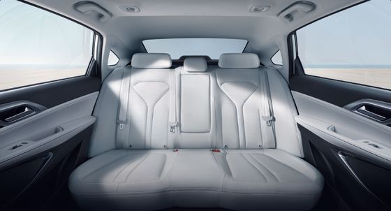 2024 Xpeng P5 Veículo Elétrico EV Carro Elétrico Largo Alcance 480km 155KW Potência 170km/h