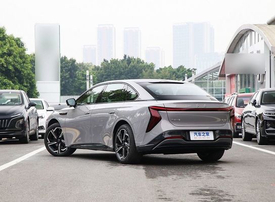 Veículo elétrico puro China Famous Brand Hongqi EH7 2024 600km Pro Com 600km Long Range E 4 portas/5 lugares Sedan