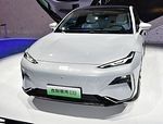 Veículo elétrico puro Dongfeng Nano 01 2024 330Liter Com 140km/h velocidade máxima China Nova Energia Carro Elétrico