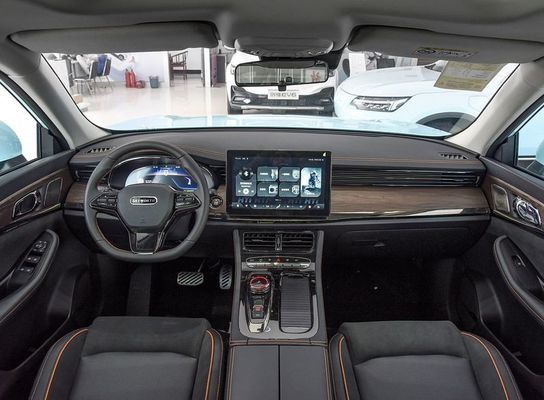 Skyworth 2024 HT-i II SUV Carro Elétrico e Híbrido Com Motor 1.5L 205km MAX Range Direção Esquerda Luz Interior Coluna escura